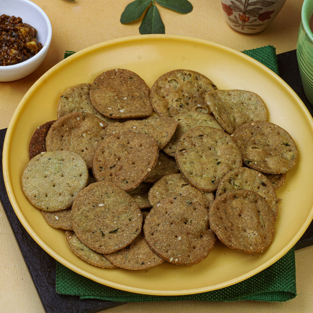 Methi Bajra puri