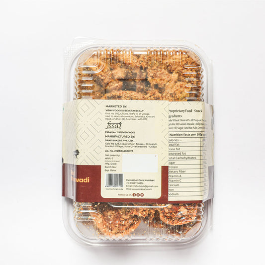 Bhakarwadi and Biscotti Combo